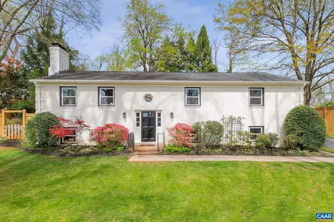907 Rosser Ln, Charlottesville, VA 22903