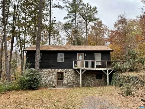 922 Truslows Ln, Nellysford, VA 22958