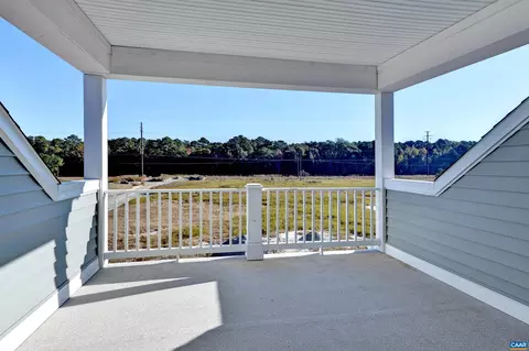2206 Brindle Ln, Charlottesville, VA 22911