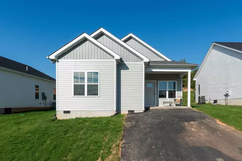 40 Triple Crown Dr, Lexington, VA 24450