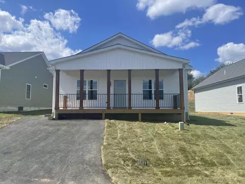 46 Triple Crown Dr, Lexington, VA 24450