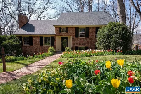 1641 Brandywine Dr, Charlottesville, VA 22901