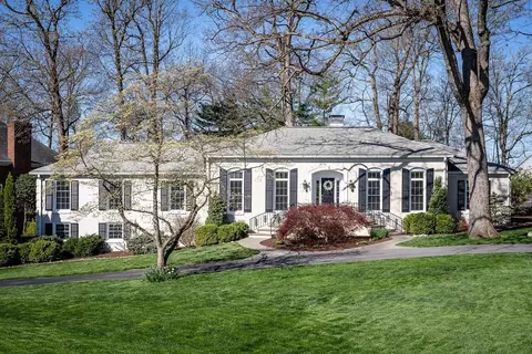 245 Fairway Dr, Harrisonburg, VA 22802