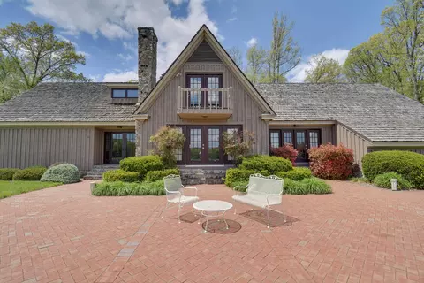 159 Bethel Green Rd, Staunton, VA 24401