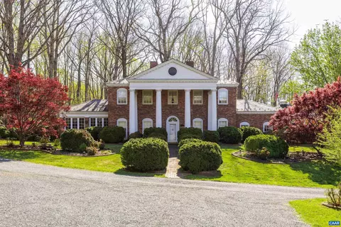 410 Phyllis Lea Rd, Madison Heights, VA 24572