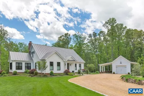 1495 Smokehouse Ct, Earlysville, VA 22936