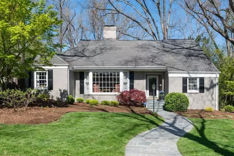 627 Cherry Ave, Waynesboro, VA 22980