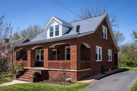 413 Florence Ave, Waynesboro, VA 22980
