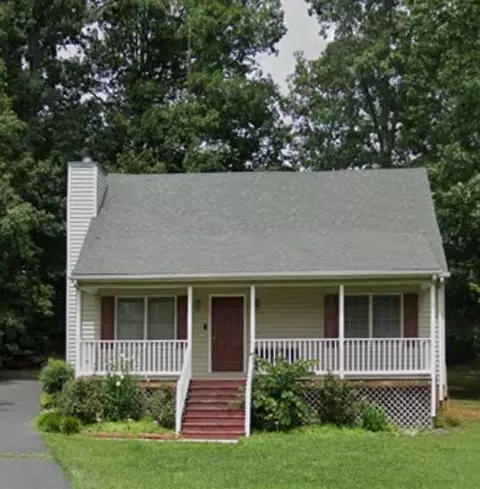 304 Round Hill Rd, Stuarts Draft, VA 24477