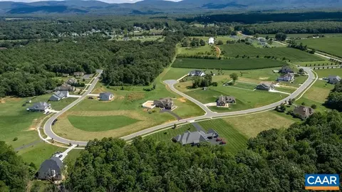34 Jaspers Ln, Stuarts Draft, VA 24477 photo 33