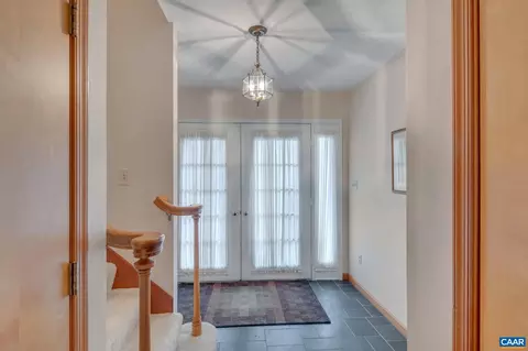 3 Pineknoll Cir, Palmyra, VA 22963 photo 3