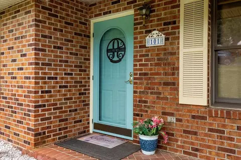 101 Overlook Ave, Mount Sidney, VA 24467 photo 2