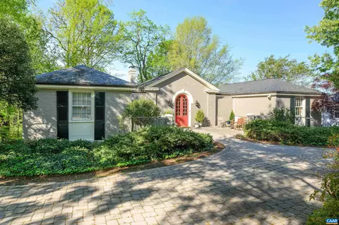 35 University Cir, Charlottesville, VA 22903