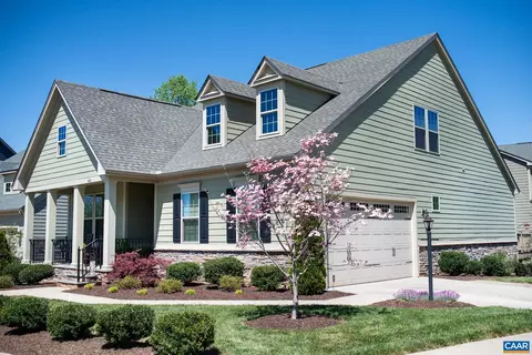 1401 Delphi Ln, Charlottesville, VA 22911 photo 2