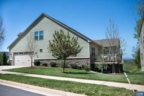 1401 Delphi Ln, Charlottesville, VA 22911 photo 4