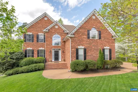 102 Branch Ln, Zion Crossroads, VA 22942