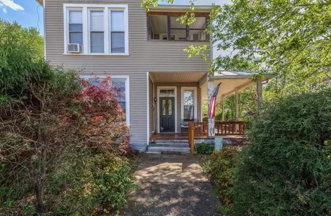 228 E 12th St E, Buena Vista, VA 24416