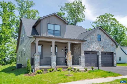19 Pine Shadow Ct, Troy, VA 22974 photo 2