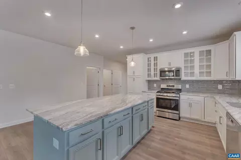 19 Pine Shadow Ct, Troy, VA 22974 photo 11