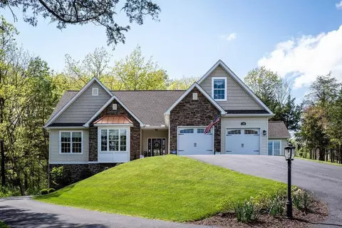 199 Suffolk Dr, Harrisonburg, VA 22802