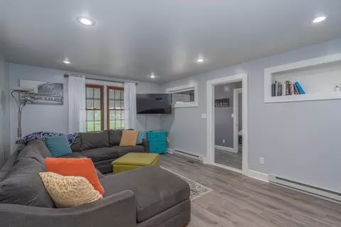 206 E College St E, Bridgewater, VA 22812 photo 14