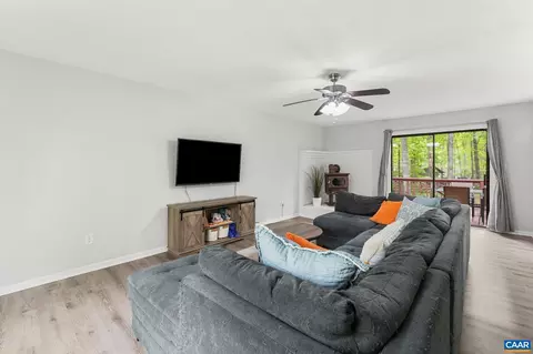 3 Evergreen Ln, Palmyra, VA 22963 photo 6