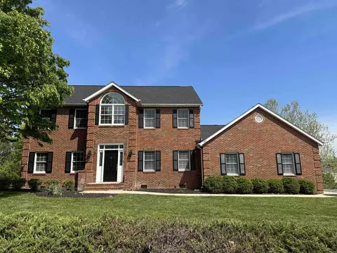 168 Westminister Dr, Fishersville, VA 22939