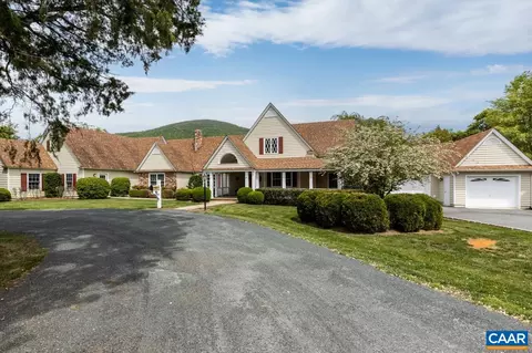 137 Saddle Ridge Ln, Nellysford, VA 22958