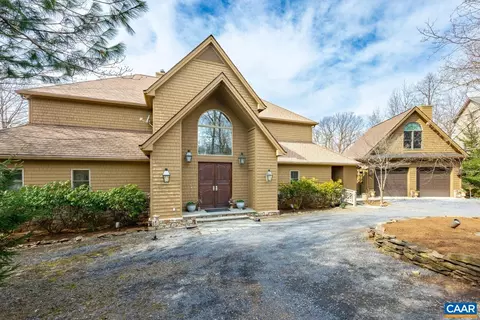 74 Crab Orchard Ln, Roseland, VA 22967