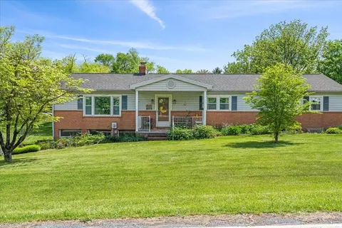 2014 Autumn Ln, Harrisonburg, VA 22801