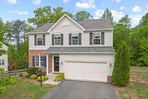 39 Flintstone Ct, Barboursville, VA 22923
