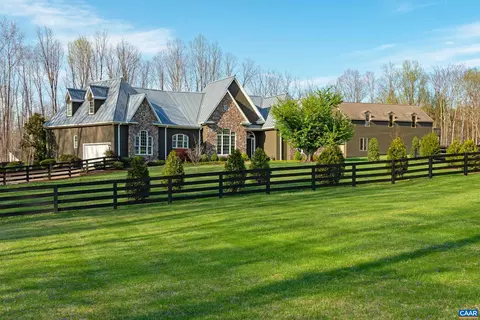 1172 Woodlands Rd, Charlottesville, VA 22901