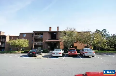 114 Turtle Creek Rd #2, Charlottesville, VA 22901