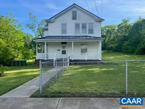 506 E Second St E, Farmville, VA 23901