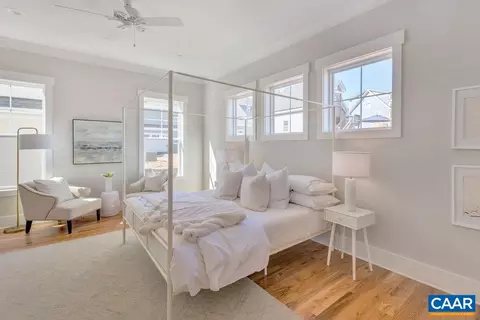 100 Blithe Ct, Charlottesville, VA 22901