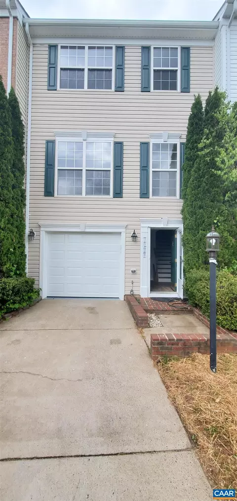 1029 Lake Pelham Dr, Culpeper, VA 22701