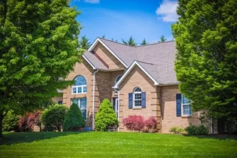 721 Pelham Dr, Waynesboro, VA 22980