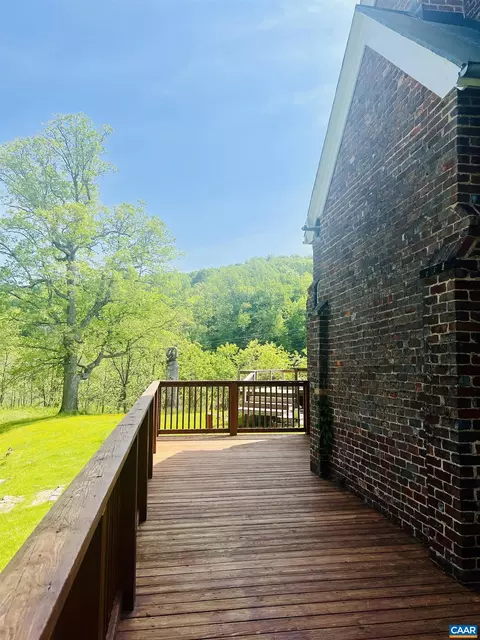 1105 Summerdean Rd, Middlebrook, VA 24459 photo 8