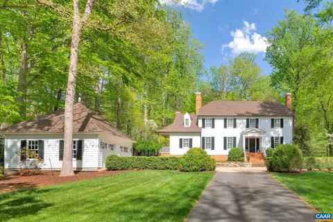 1075 Old Garth Rd, Charlottesville, VA 22901