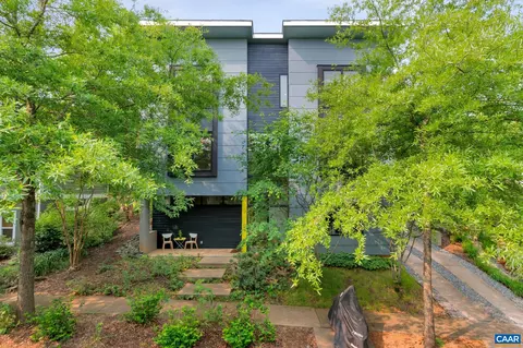 123 Riverbluff Cir, Charlottesville, VA 22902