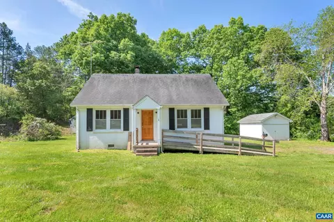 1890 W River Rd, Scottsville, VA 24590