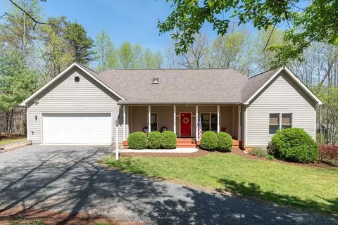 859 Stoney Crk E, Nellysford, VA 22958