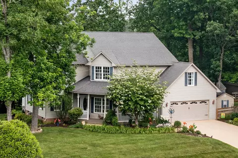 12 Forest View Ln, Fishersville, VA 22939