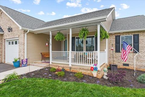25 Meriwether Cir, Stuarts Draft, VA 24477 photo 3