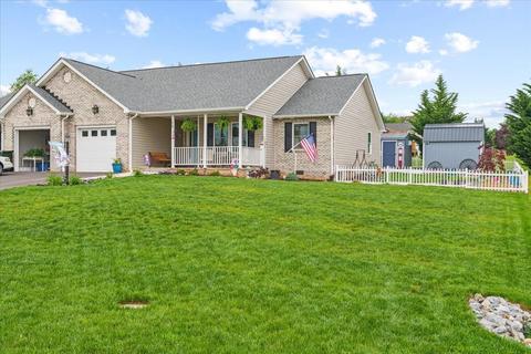 25 Meriwether Cir, Stuarts Draft, VA 24477 photo 2