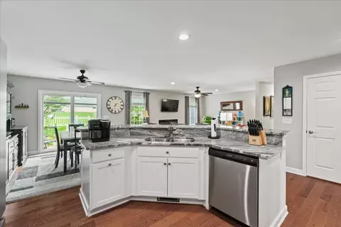 25 Meriwether Cir, Stuarts Draft, VA 24477 photo 14