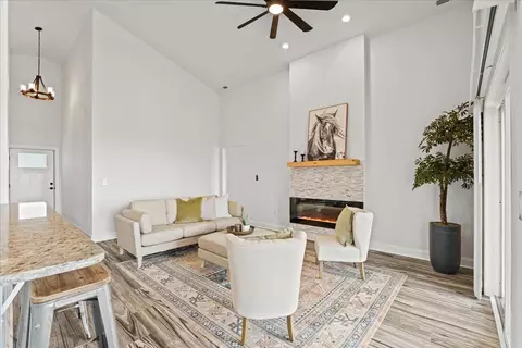122 Chamberlain Dr, Staunton, VA 24401