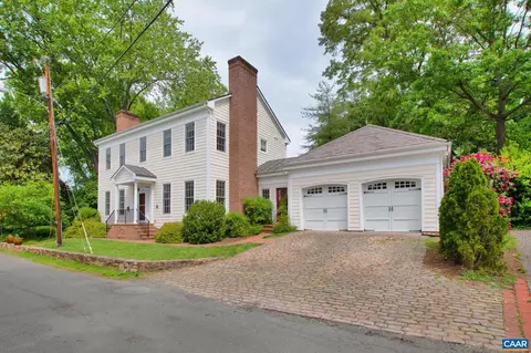 221 Wine St, Charlottesville, VA 22902