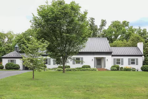 848 Greenway Cir, Waynesboro, VA 22980