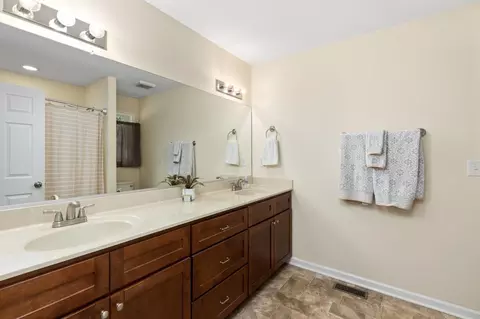 79 Lofty Cir, Stuarts Draft, VA 24477 photo 19